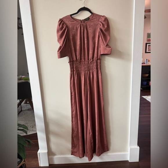 ANTHROPOLOGIE • CURRENT AIR Mauve Smocked Floral Jacquard Jumpsuit Size Small - Picture 2 of 6